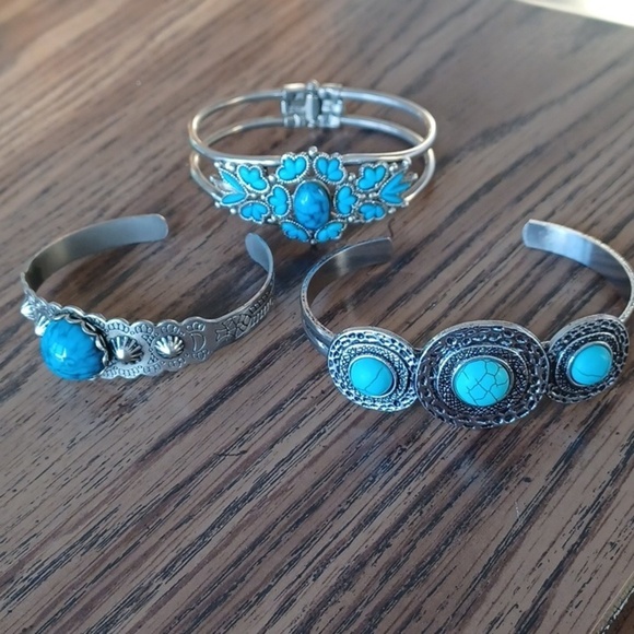 Jewelry - Silver-toned Turquoise Cuff x 3